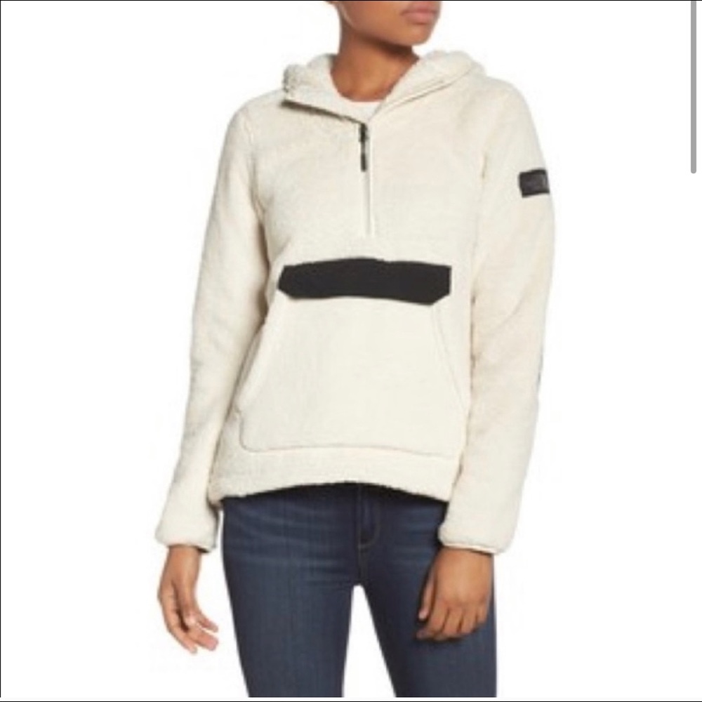 The north face women’s camp shire pullover hoodie